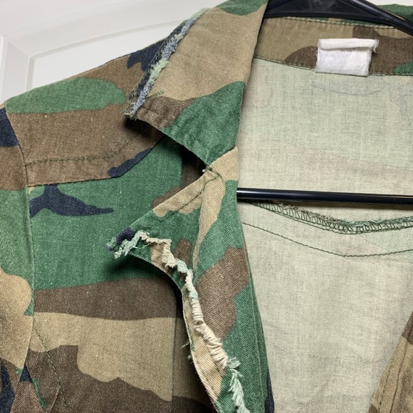 Women’s Rothco Camo Distressed Jacket - Picture 3 of 5